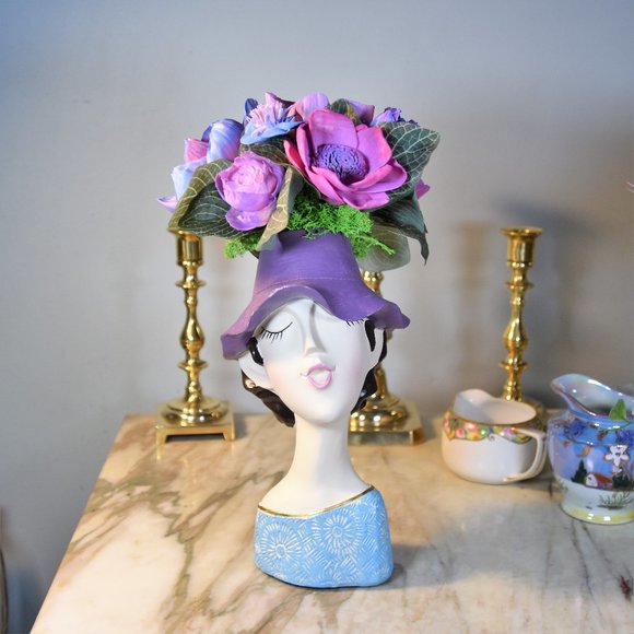 Bright cheerful and fun! Woman in hat planter/vase w/Sola wood flowers - Picture 10 of 10